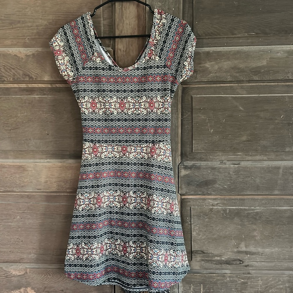 LA Hearts Mini Fit Flare Dress Medium  Geometric Stretch Cutout‎ Back